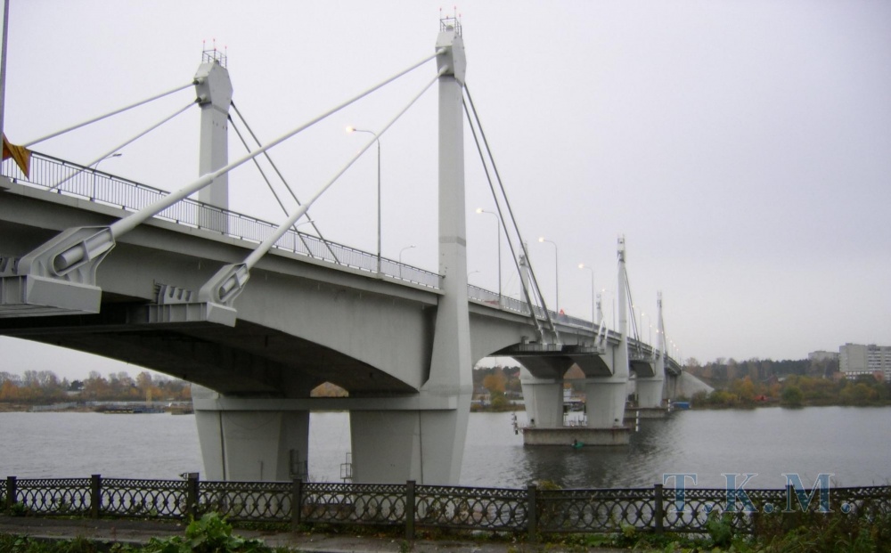 Мост через р. Волгу в г. Кимры