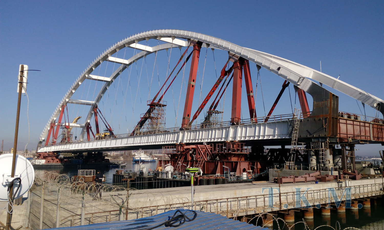 Автодорожное арочное пролетное строение