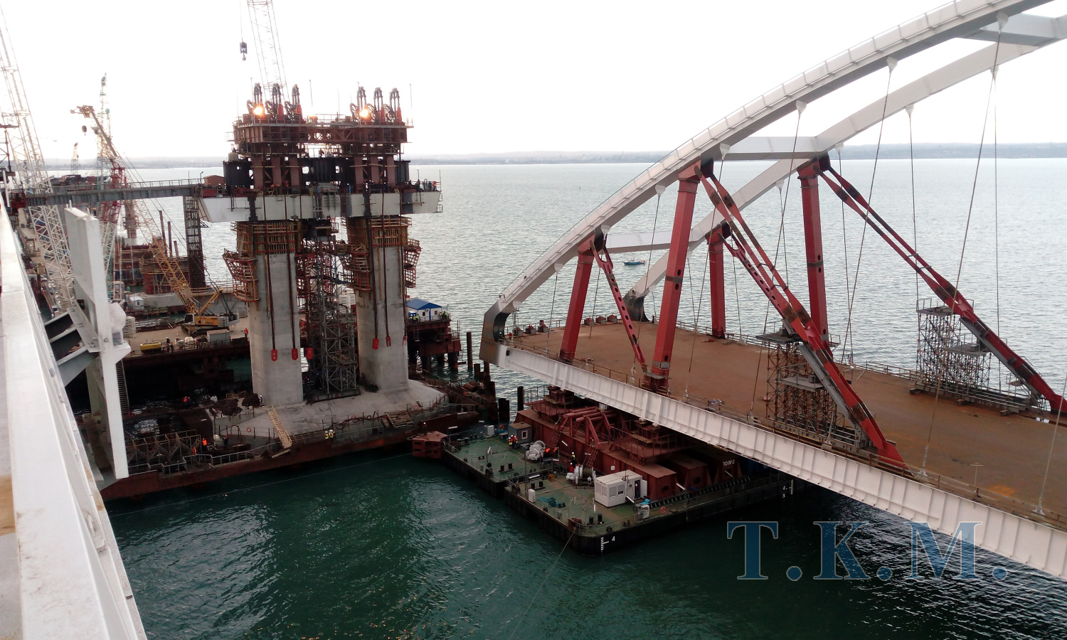 Автодорожное арочное пролетное строение