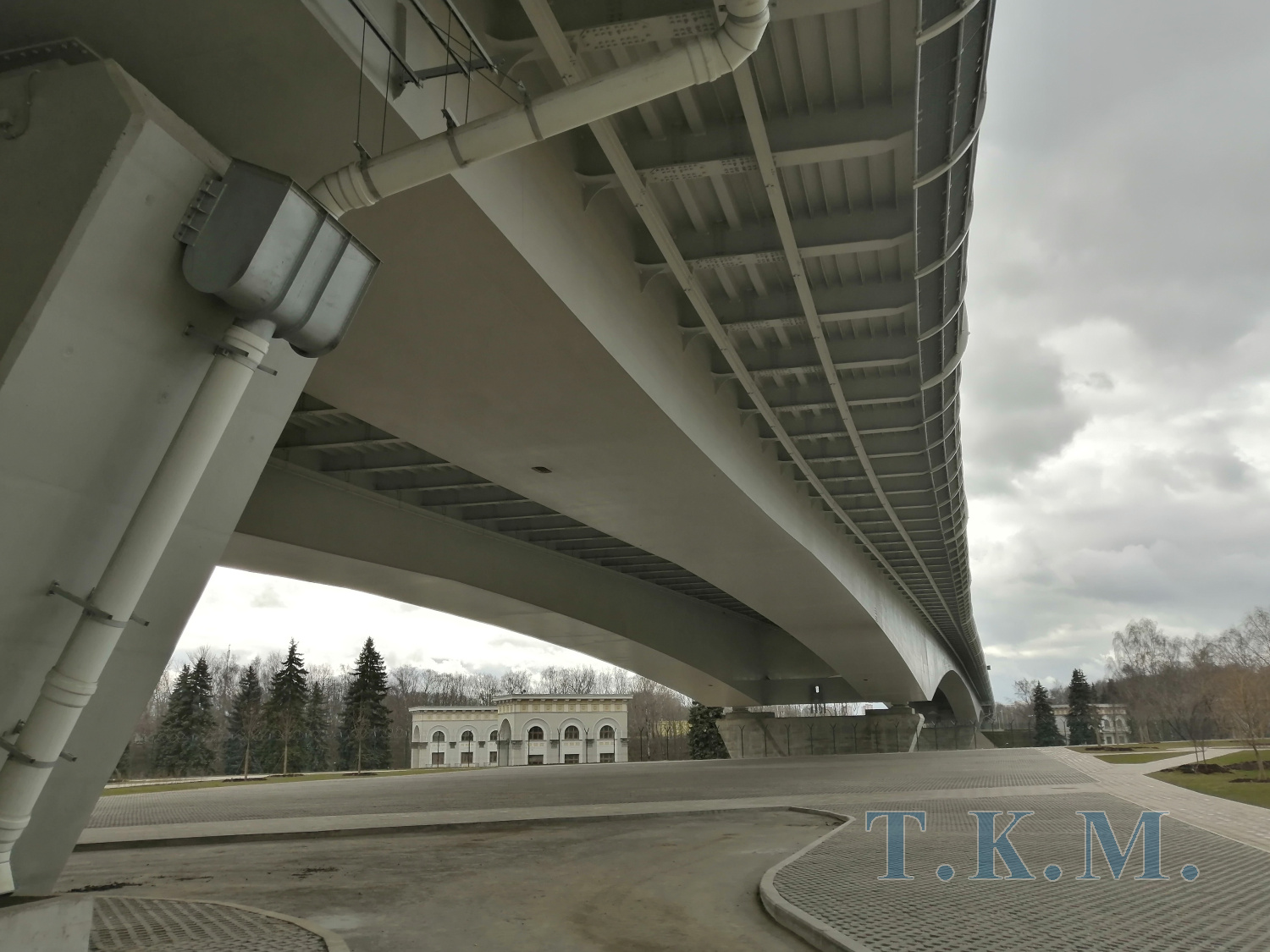 Мост через Карамышевское спрямление в г. Москве