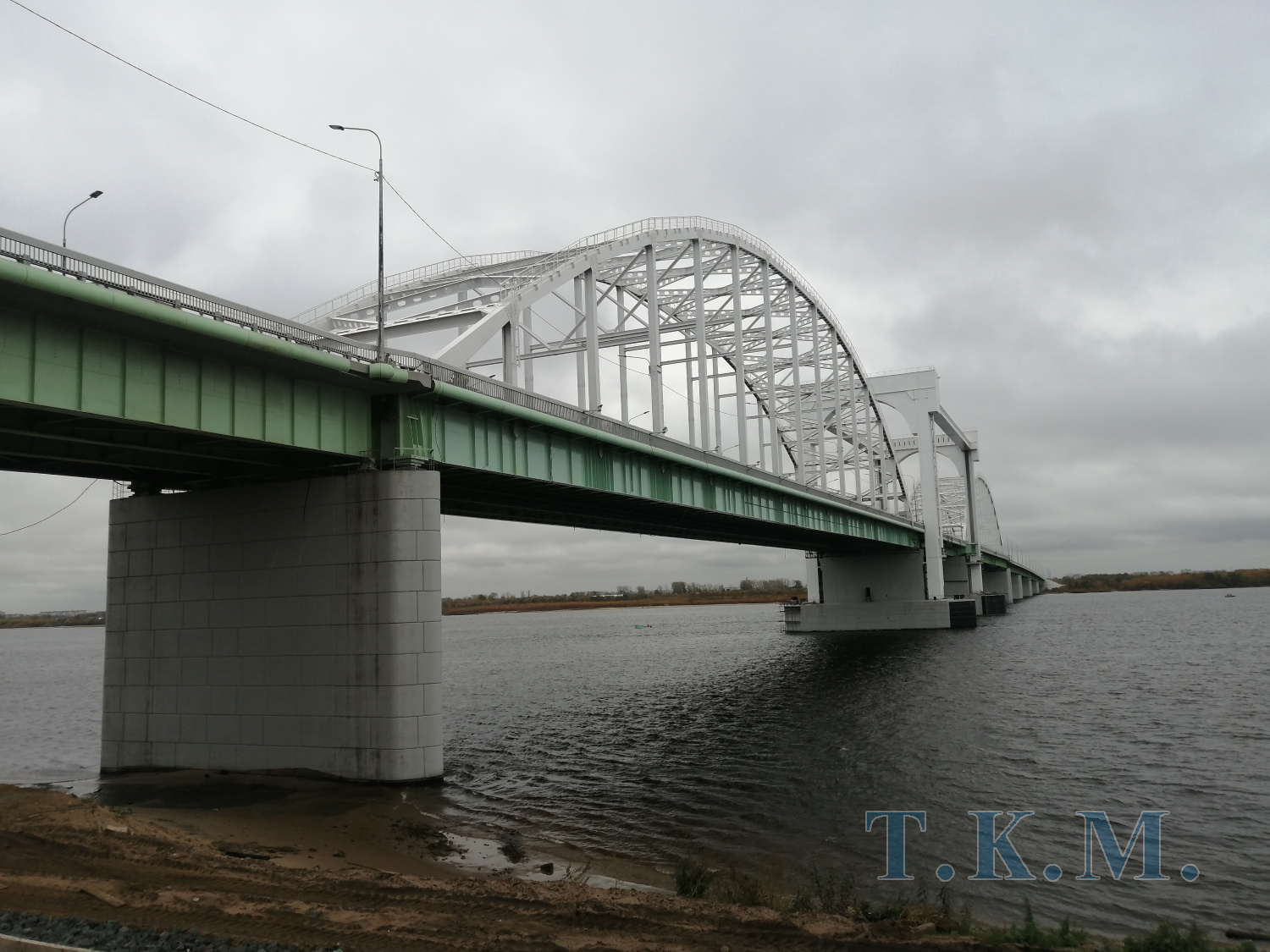 Краснофлотский мост через реку Северная Двина в г. Архангельске