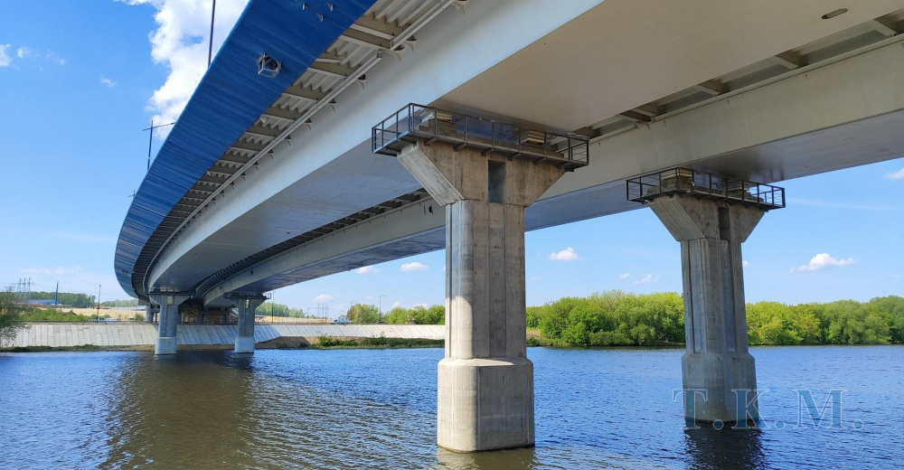Мост через р. Москва на Южно-Лыткаринской автодороге (ЮЛА) в Московской области