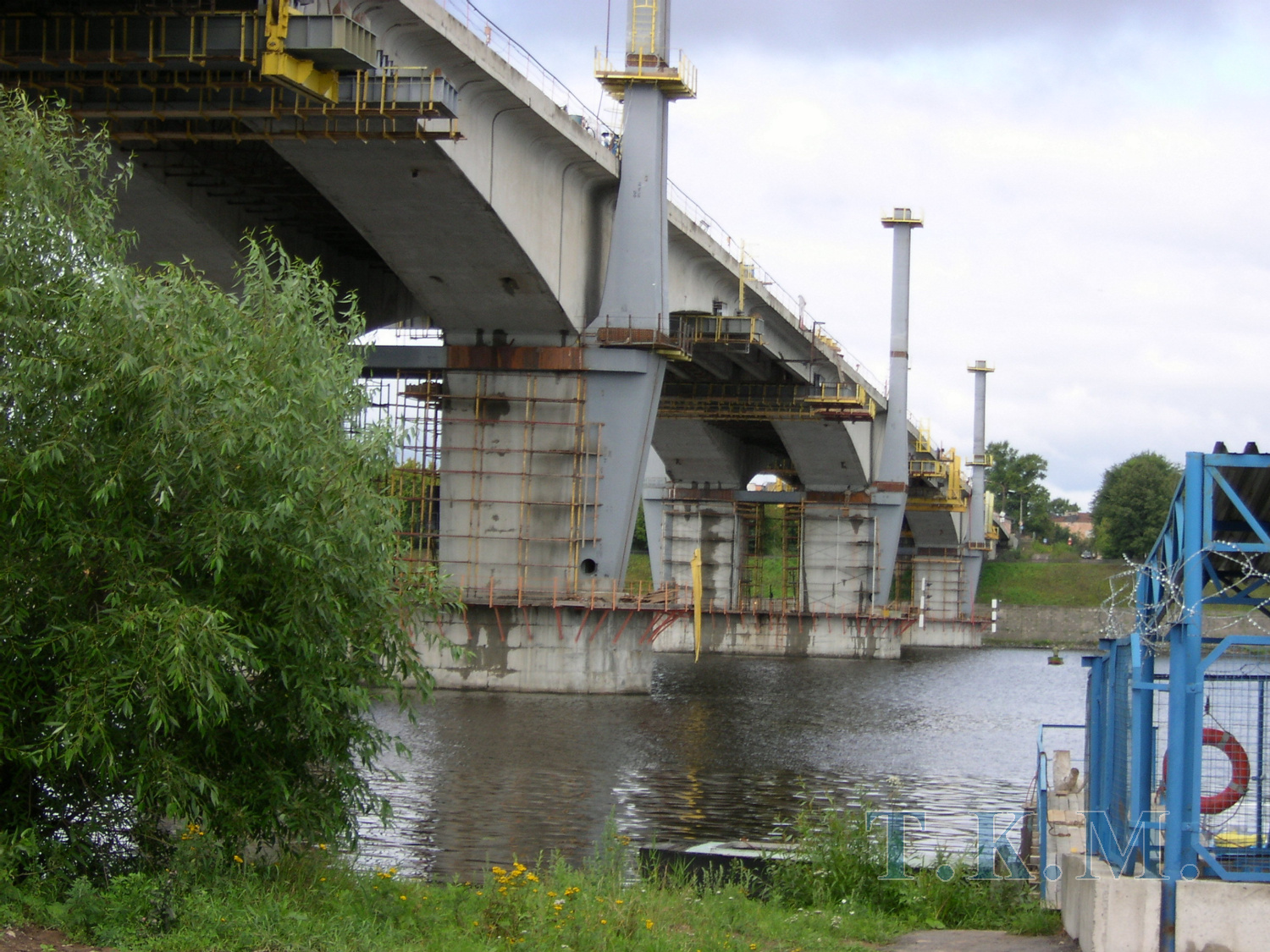 Мост через р. Волгу в г. Кимры