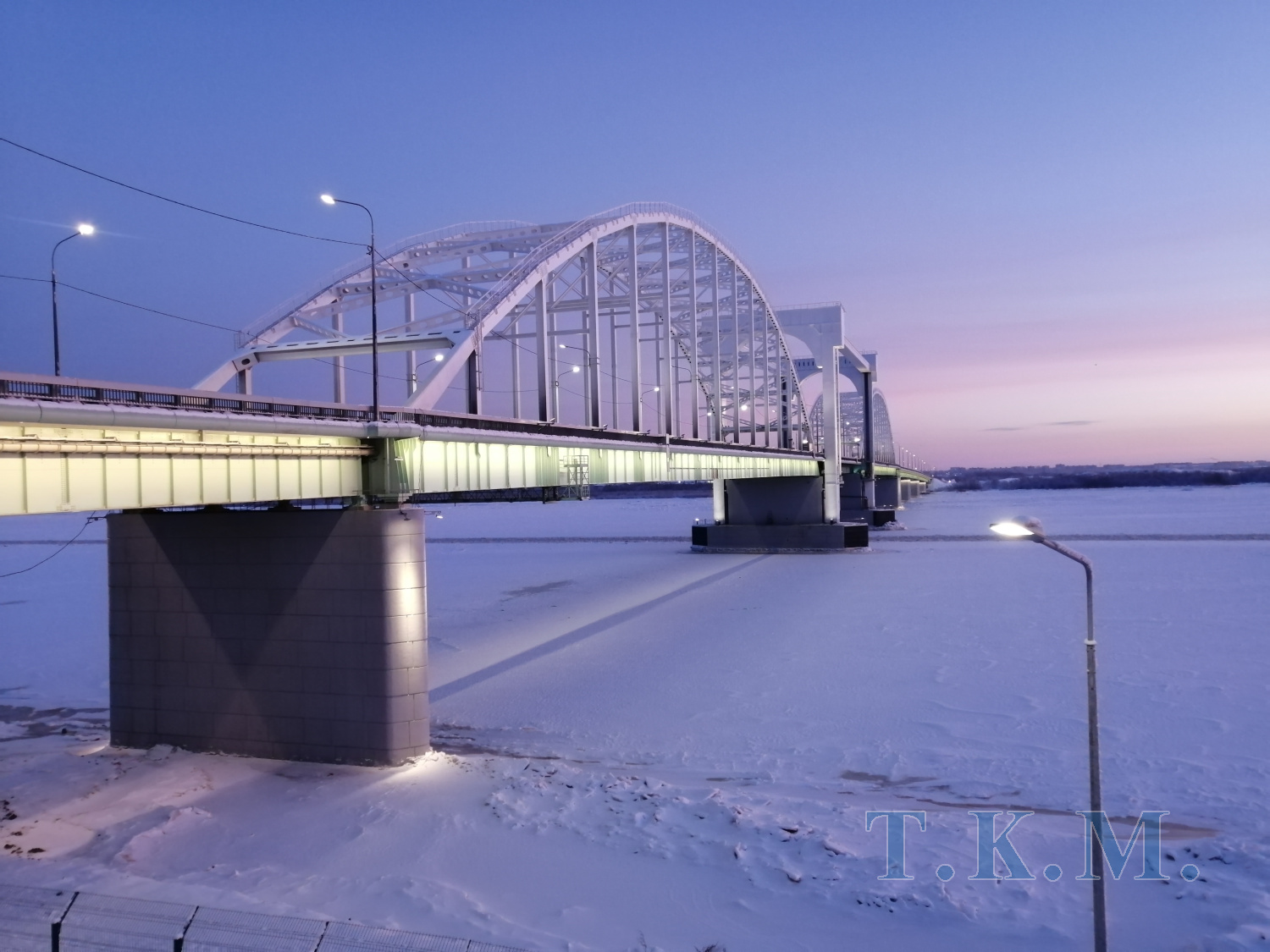 Краснофлотский мост через реку Северная Двина в г. Архангельске