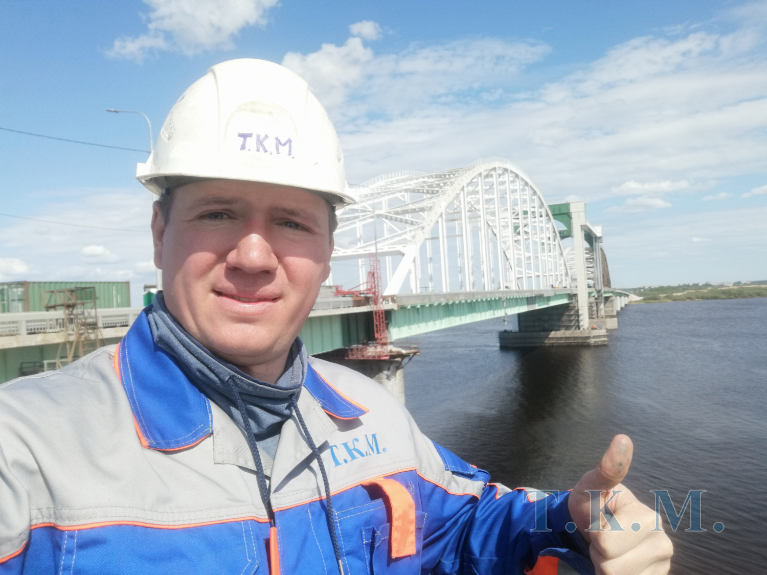 Краснофлотский мост через реку Северная Двина в г. Архангельске